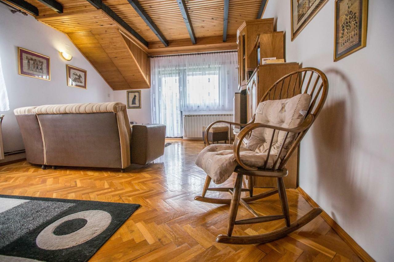 Apartman Ruzica Ogulin Esterno foto
